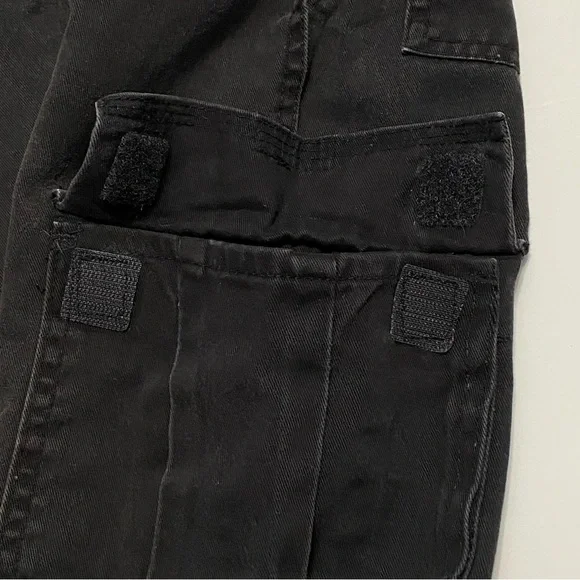 Wrangler Men's Black Cargo Style Pants 32x32 100% Cotton Y2K Grunge Streetwear